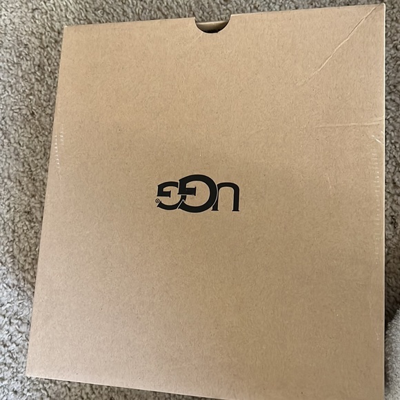 UGG Quincy Women’s Twinface Sheepskin Lace Up Booties - Size 7 - Picture 16 of 16